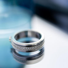 Load image into Gallery viewer, Céleste Astoria Starburst Pavé Spinner Ring