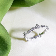 Load image into Gallery viewer, Blossom Flyte Honey Flower Ring