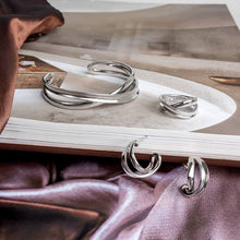 Load image into Gallery viewer, Serenity Grande Crossover Ring