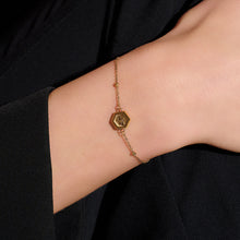 Load image into Gallery viewer, Minima Bee Gold Bracelet