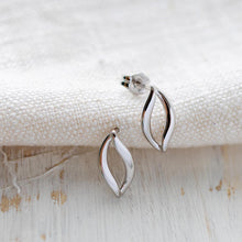Load image into Gallery viewer, Entwine Twine Link Stud Earrings