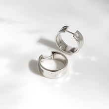 Load image into Gallery viewer, Mirage Reflect Wide Hinged Hoop Earrings