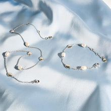 Load image into Gallery viewer, Coast Pebble Pearl Bracelet