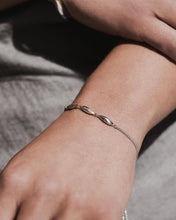 Load image into Gallery viewer, Glint Triplet Toggle Bracelet