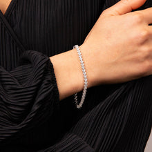 Load image into Gallery viewer, Claw Set Floral Style Tennis Bracelet
