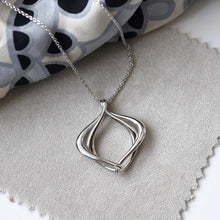 Load image into Gallery viewer, Alicia Midi Necklace