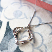 Load image into Gallery viewer, Alicia Grande Slider Necklace