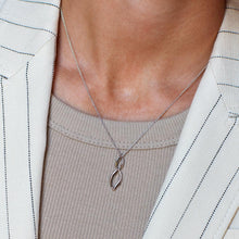 Load image into Gallery viewer, Entwine Twine Link Duo Petite Necklace