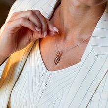 Load image into Gallery viewer, Entwine Twine Link Duo Golden Necklace