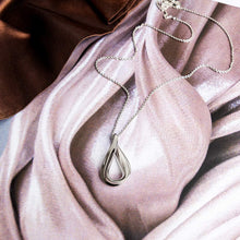 Load image into Gallery viewer, Serenity Midi Necklace