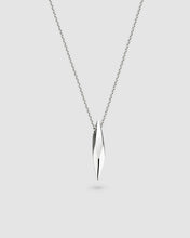 Load image into Gallery viewer, Glint Midi Necklace