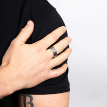 Load image into Gallery viewer, Brushed and Polished Tungsten Ring