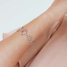 Load image into Gallery viewer, Alicia Rose Entwined Link Bracelet