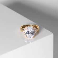Load image into Gallery viewer, Ring Ellisse Grande - 18K Gold Plated With White Zirconia
