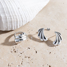 Load image into Gallery viewer, Océane Shell Echo Grande Ring
