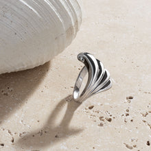 Load image into Gallery viewer, Océane Shell Echo Grande Ring
