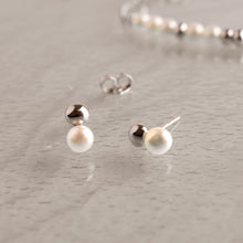 Load image into Gallery viewer, Coast Tumble Pearl Stud Earrings
