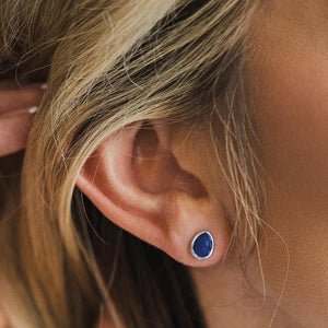 Coast Pebble Azure Gemstone Stud Earrings - Lapis Lazuli