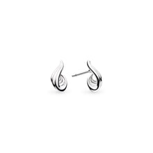 Load image into Gallery viewer, Océane Shell Wave Stud Earrings
