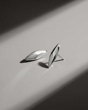 Load image into Gallery viewer, Glint Stud Earrings
