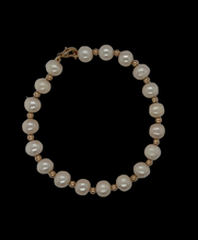 Load image into Gallery viewer, Freshwater Pearl And Gold Bead Bracelet
