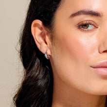 Load image into Gallery viewer, Océane Shell Wave Hoop Earrings
