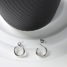 Load image into Gallery viewer, Bevel Cirque Mini Hoop Earrings
