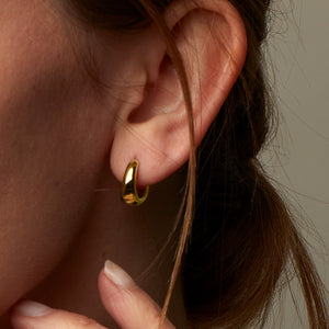 Bevel Cirque Golden Small Hinged Huggie Hoop Earrings