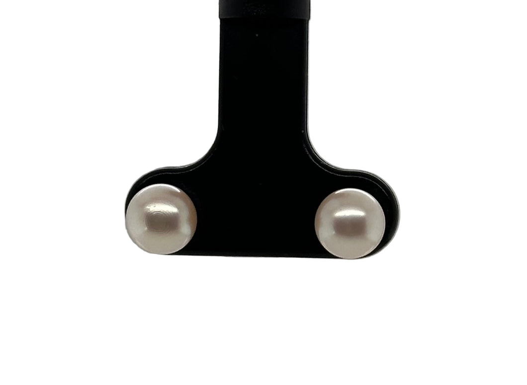 6mm Round Freshwater Pearl Stud Earrings