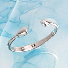 Load image into Gallery viewer, Coast Pebble Smooth Hinged Bangle
