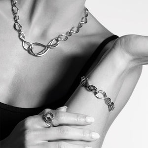 The Infinity Grande Link Bracelet