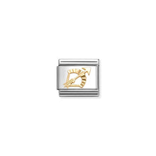 Load image into Gallery viewer, Composable Classic Link Sagittarius In Bonded Yellow Gold With Etched Detail
