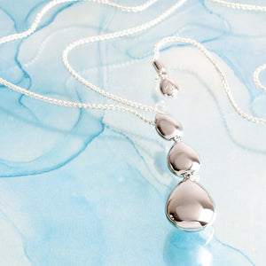 Coast Pebble Smooth Triple Grande Toggle Necklace