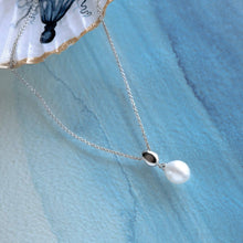 Load image into Gallery viewer, Pebble Pearl Necklace
