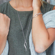 Load image into Gallery viewer, Entwine Twine Twist Large Necklace
