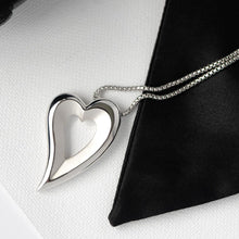 Load image into Gallery viewer, Desire Love Story Heart Grande Slider Necklace
