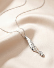 Load image into Gallery viewer, Serenity Curve Necklace
