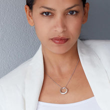 Load image into Gallery viewer, Bevel Cirque Polished Necklace
