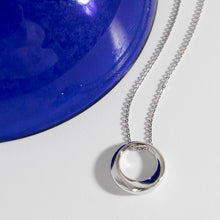 Load image into Gallery viewer, Bevel Cirque Polished Necklace
