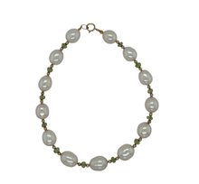 Load image into Gallery viewer, Freshwater Pearl And Peridot Bracelet
