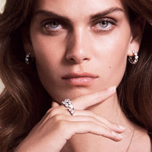 Load image into Gallery viewer, Earrings Belluno Creolo - With White Zirconia
