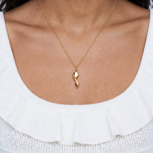 Load image into Gallery viewer, Necklace Foglia Piccolo - 18K Plated

