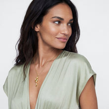 Load image into Gallery viewer, Necklace Foglia Grande - 18K Plated
