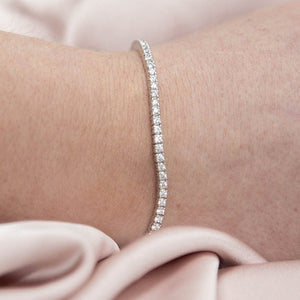 Fine Claw Set Zirconia Tennis Bracelet