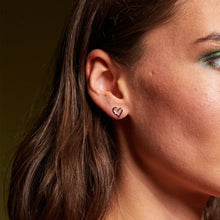 Load image into Gallery viewer, Delicate Pointed Twist Heart Earrings
