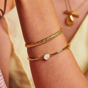 HD X Golden Edit Calm Bangle - MOP