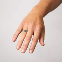 Load image into Gallery viewer, Brushed and Polished Tungsten Ring
