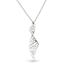 Load image into Gallery viewer, Flourish Twist Necklace
